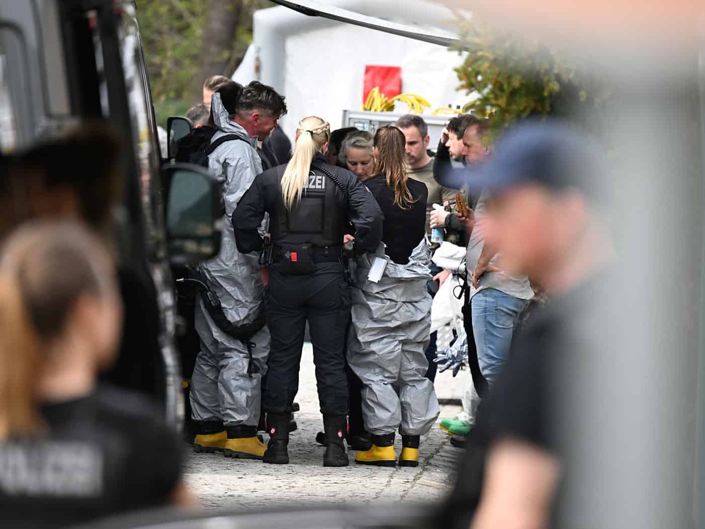 Vor rund einem Jahr hatte es im Zusammenhang mit dem Fall eine Razzia gegeben. (Archivbild)  / Foto: Sebastian Kahnert/dpa