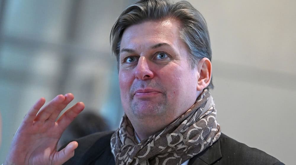 The presentation of Krah's novel "The Journey to Europe" was originally scheduled for March 21, 2026.  / Photo: Elisa Schu/dpa