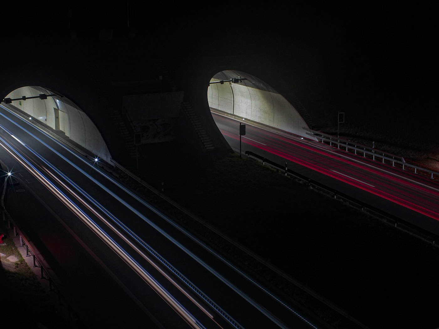 Symbolbild Autobahn / pixabay jonrossi