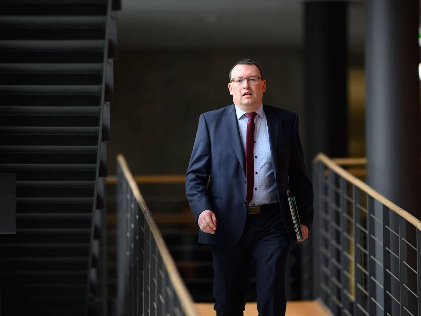 Die CDU-Fraktion im Sächsischen Landtag ist für möglichst weitreichende Befugnisse der Polizei beim Kampf gegen Kriminalität. (Archivbild) / Foto: Robert Michael/dpa