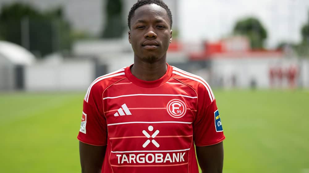 King Manu scored the equalizer for Cottbus in Aue. (Archive picture) / Photo: Marius Becker/dpa