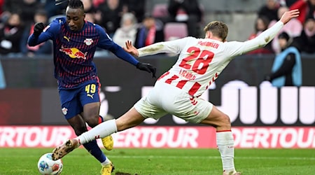 Der schnelle Yan Diomande (l) stellte seine Mitspieler immer wieder vor Probleme. / Foto: Federico Gambarini/dpa