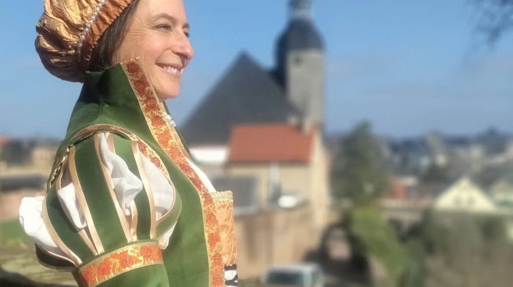 Die "skandalöse Herzogin" alias Anke Halumbirek. Foto: Antje Krahnstoever|Schloss Rochlitz