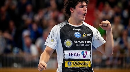 Gian Attenhofer erzielte sieben Treffer gegen den Bergischen HC. / Foto: Julius Frick/dpa