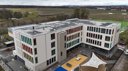 Die neue Schule in Arnsdorf ist ein Schmuckstück geworden. Foto: LRA Bautzen