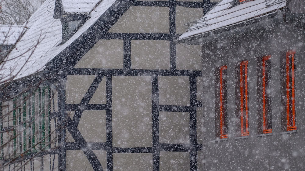 In Sachsen sind bis zu zehn Zentimeter Neuschnee möglich. (Archivbild) / Foto: Klaus-Dietmar Gabbert/dpa/ZB