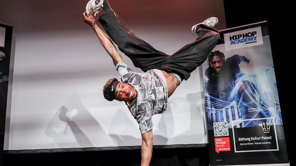 Around 890 participants took part in the season opener for hip hop dance groups in Dresden. (Archive photo) / Photo: Christian Charisius/dpa