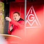 Der IG Metall-Bezirksleiter Jan Otto sagt: «Mit einer klugen Industriepolitik und gezielten Zukunftsinvestitionen der Unternehmen ist es möglich, den gefährlichen Abwärtstrend in der Industrie zu stoppen und umzudrehen.» (Archivbild) / Foto: Christoph Soeder/dpa