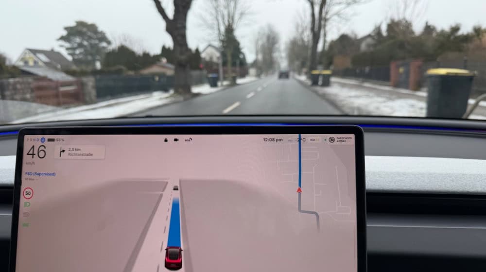 Der blaue Streifen zeigt an, FSD arbeitet. Foto: Ulf Mallek