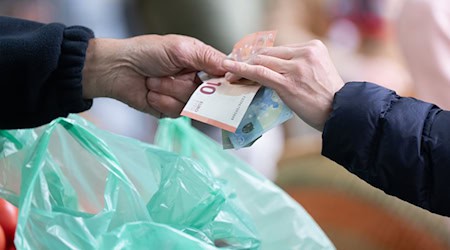 Sachsen gehört seit 2020 zu den Ländern mit besonders hoher Inflation. (Symbolbild) / Foto: Sebastian Kahnert/dpa