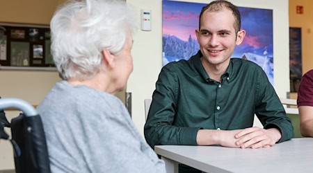 Sachsen braucht ausländische Pflegekräfte. / Foto: Jan Woitas/dpa