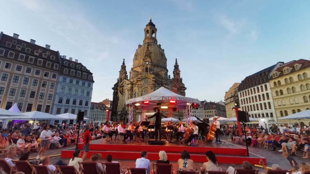 Palais Sommer: Große Walzer Sommernacht mit dem Orchester der Sorbischen Kammerphilharmonie Bautzen