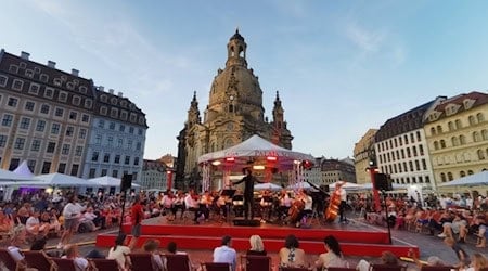 Palais Sommer: Große Walzer Sommernacht mit dem Orchester der Sorbischen Kammerphilharmonie Bautzen