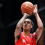 Kevin Yebo und die Bundesliga-Basketballer der Niners Chemnitz feierten im Heimspiel gegen den Syntainics MBC einen knappen Sieg. (Archivbild) / Foto: Hendrik Schmidt/dpa