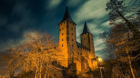 Schloss Rochlitz bei Abenddämmerung. Foto: Nico Schimmelpfennig