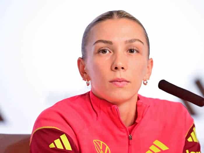 Der Blick geht nach vorn bei Elisa Senß und den deutschen Fußballerinnen. (Archivbild) / Foto: Sebastian Christoph Gollnow/dpa