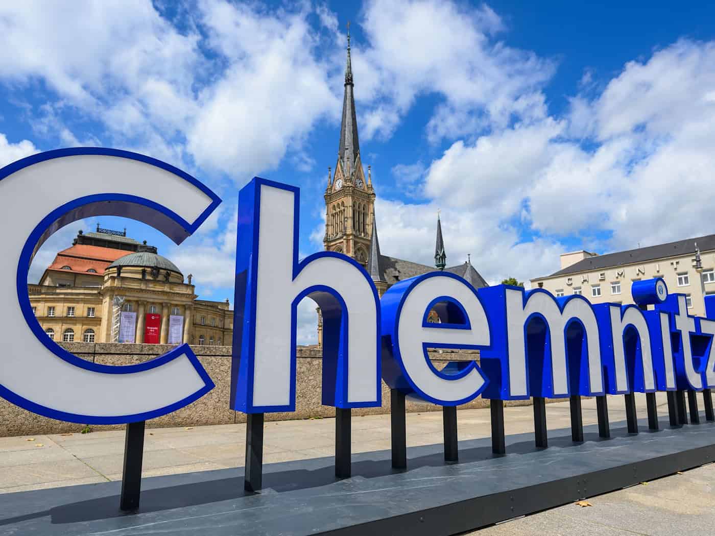 After its year as European Capital of Culture 2025, Chemnitz will become a German theater Mecca this summer. The city will then host the international festival "Theater der Welt". (Symbolic image) / Photo: Hendrik Schmidt/dpa