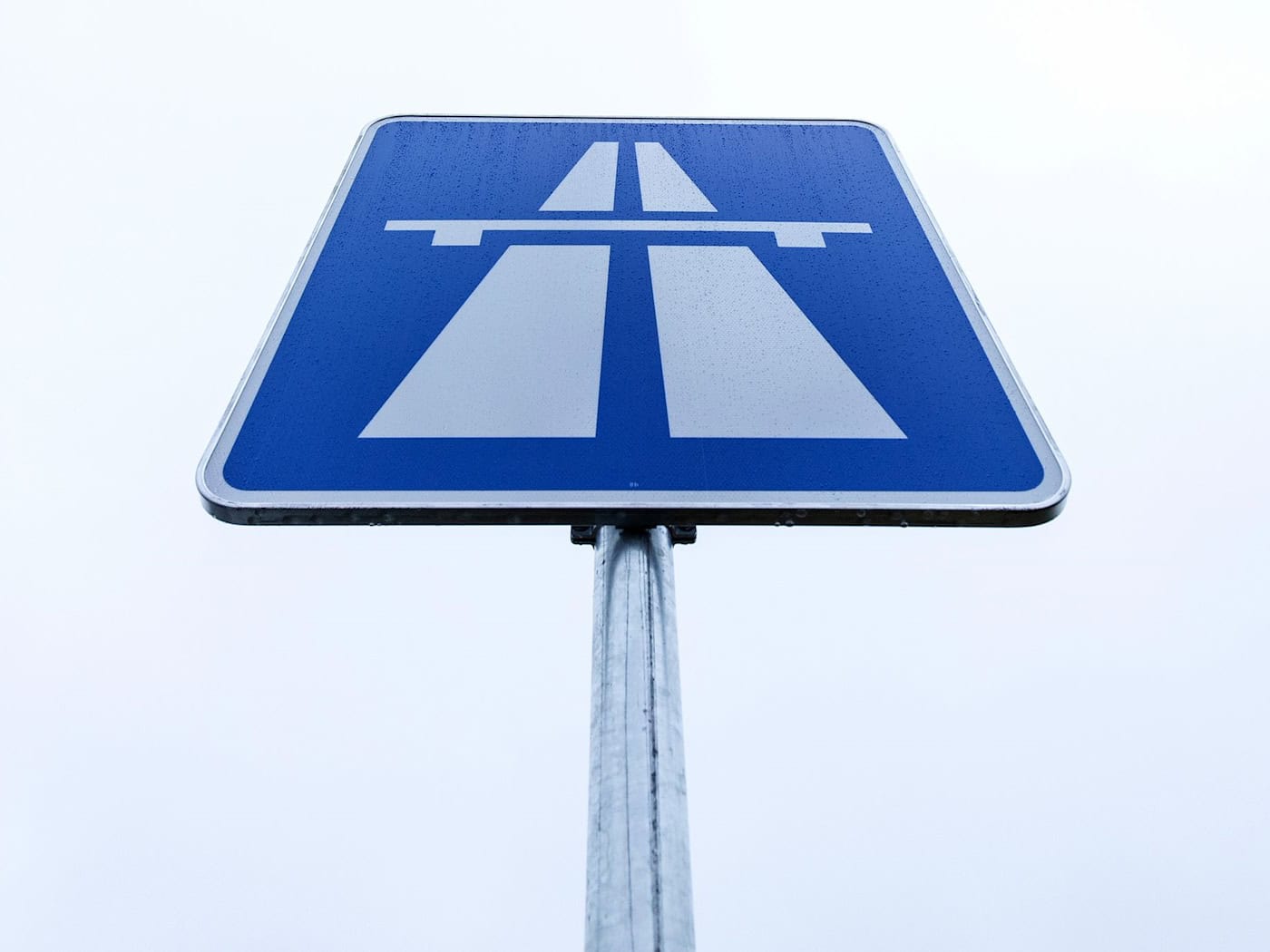 Lanes may also be temporarily closed before and after the full closure. (Symbolic image) / Photo: Friso Gentsch/dpa