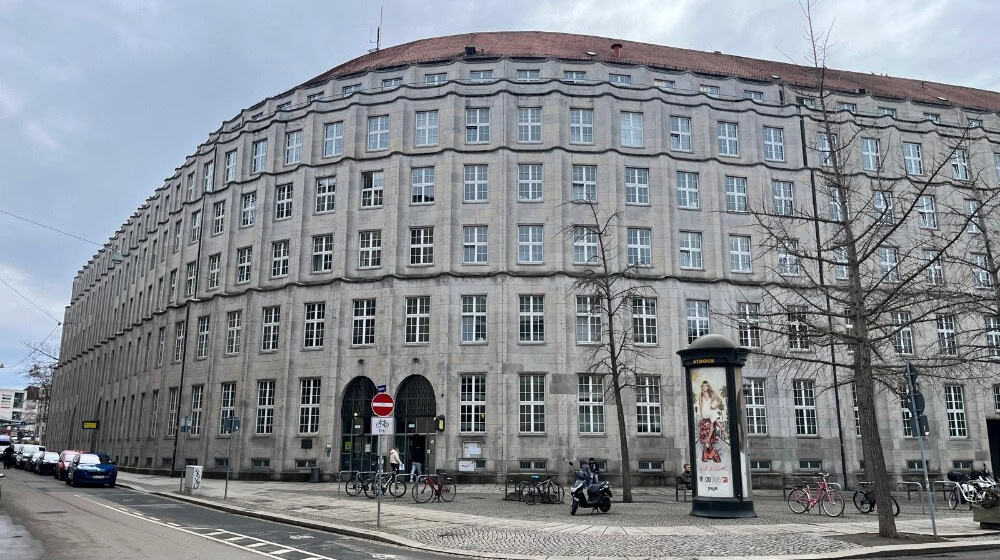 Das Dresdner Ordnungsrathaus soll saniert werden. Damit wäre ein Neubau am Stadtforum vom Tisch. Foto: CdH