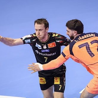 Erste Niederlage: Magdeburg-Handballer unterliegen Barcelona