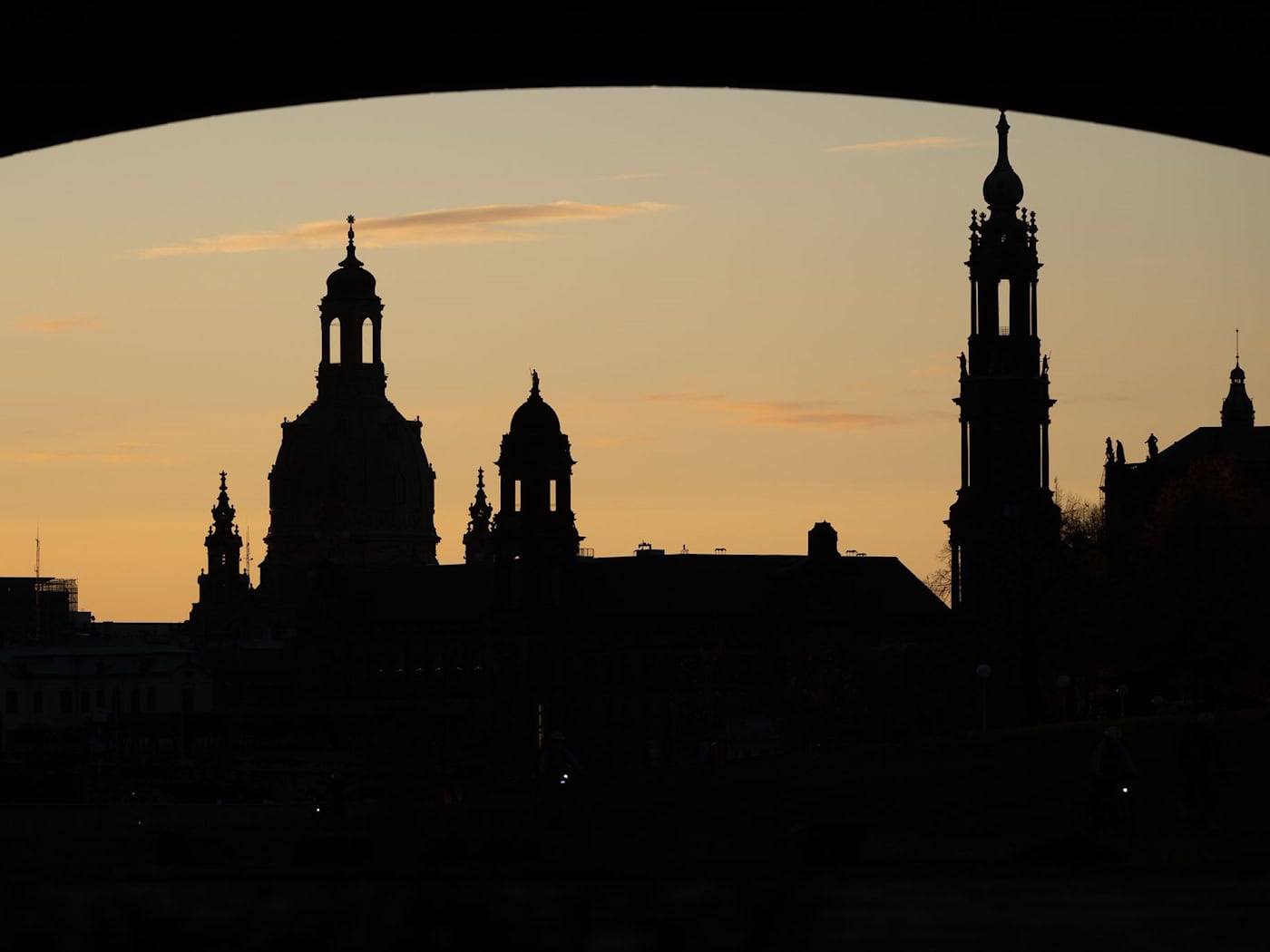 Фінансова криза: лорд-мери закликають Мерца до переговорів