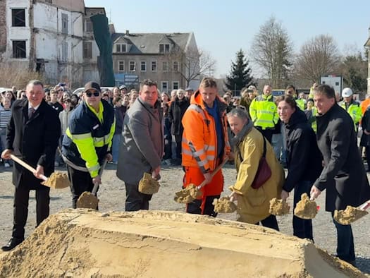 Spatenstich in Radeberg