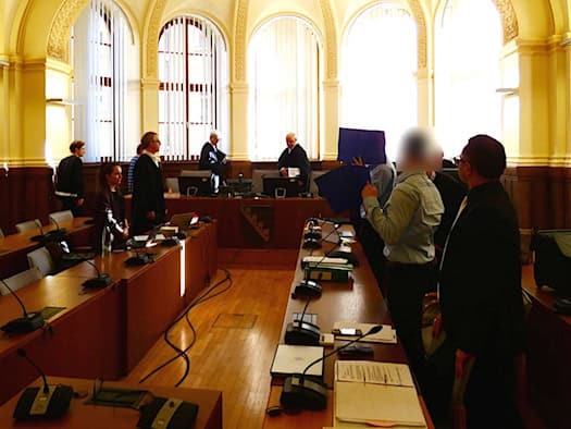 Prozessbeginn am Landgericht gegen zwei junge Männer wegen eines Raubüberfalls. Foto: Lucas Böhme