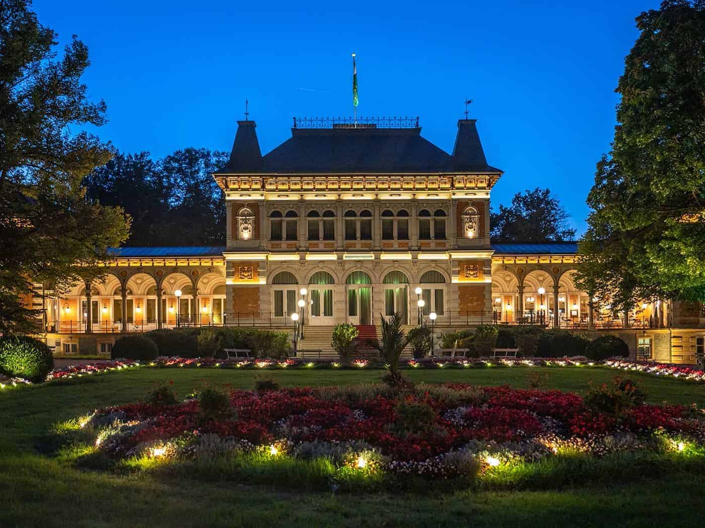 El balneario como factor de coste: las autoridades locales exigen la implicación del Estado