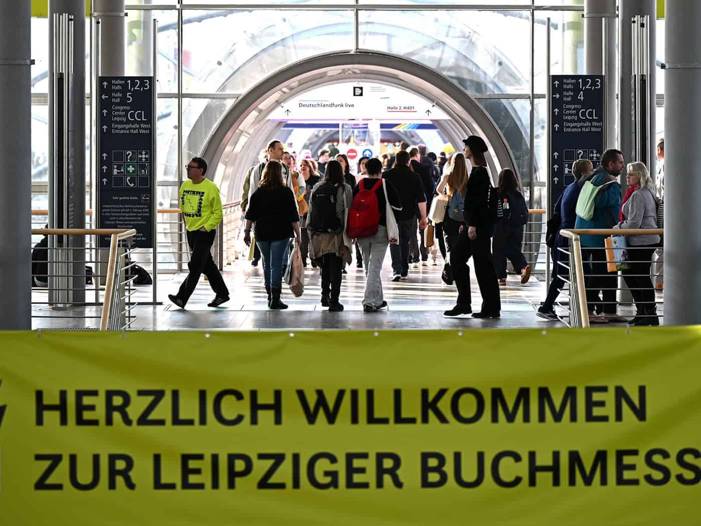 Lipšćanske knižne wiki z wopytowarskim plus k połčasej