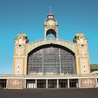 Comeback eines Prager Wahrzeichens: Průmyslový palác vor Wiedereröffnung