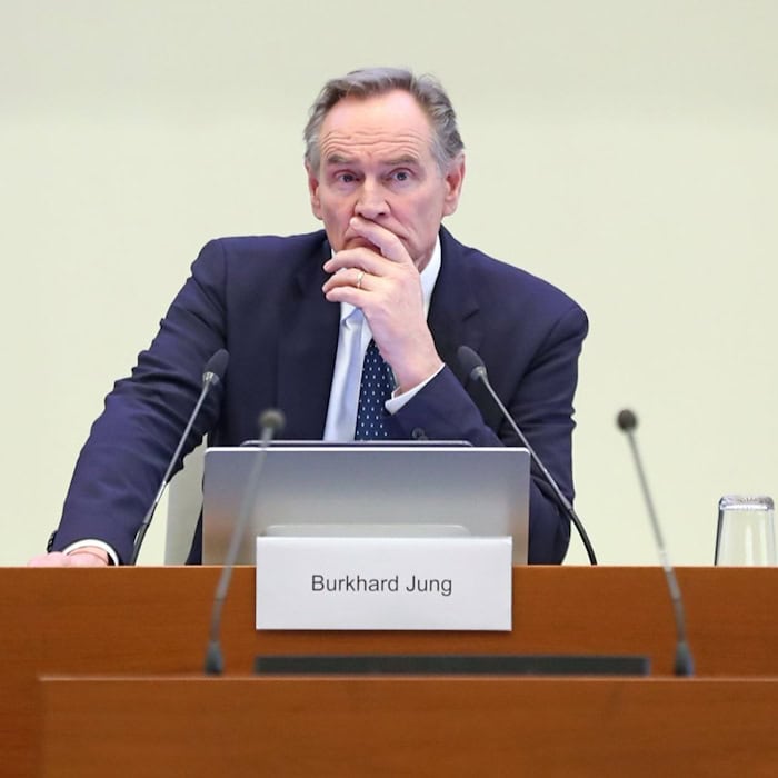 Oberbürgermeister Burkhard Jung (SPD) im Leipziger Stadtrat. Foto: Jan Kaefer