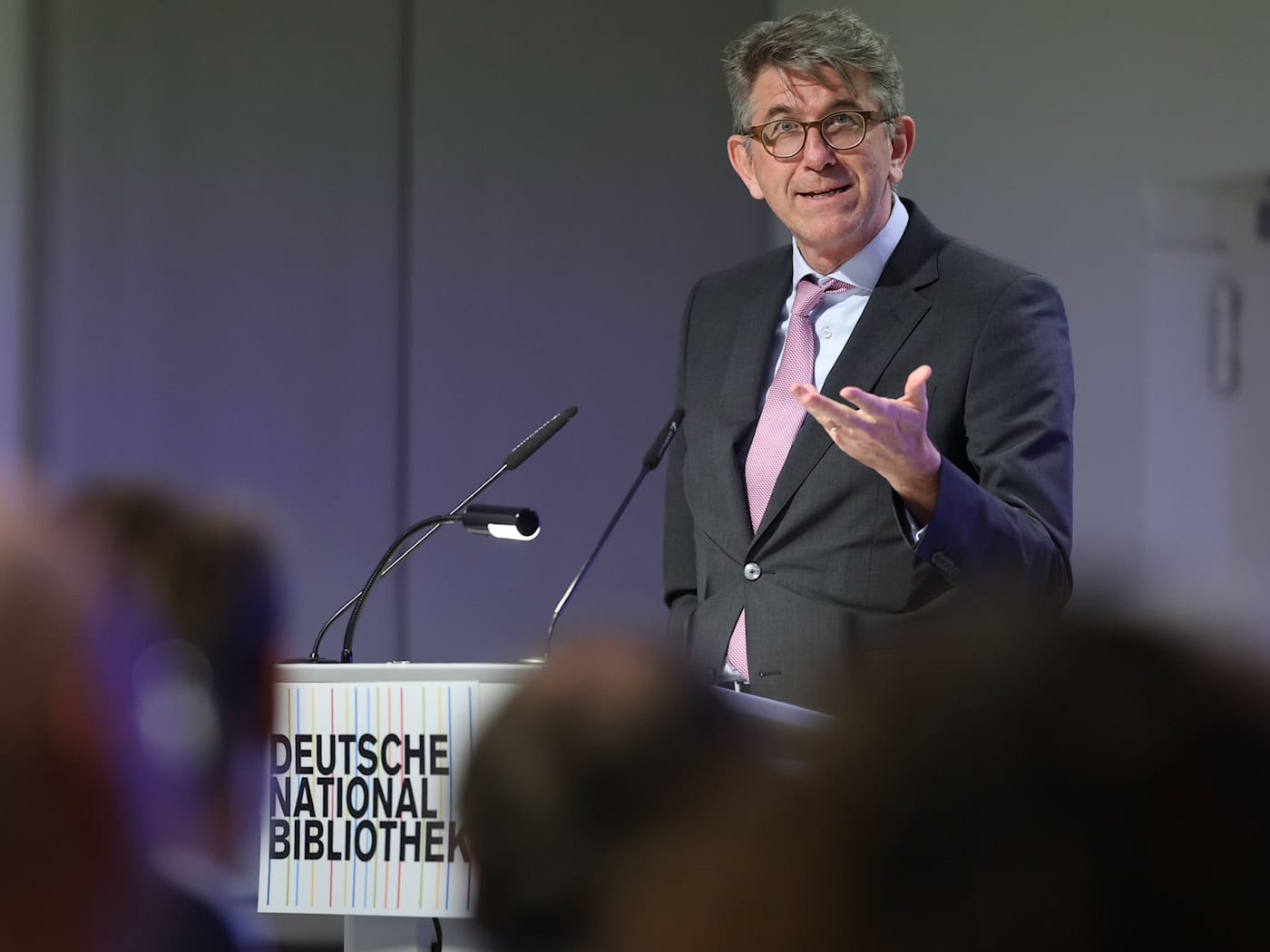 Weimer čini nadźiju na rozšěrjenje narodneje biblioteki