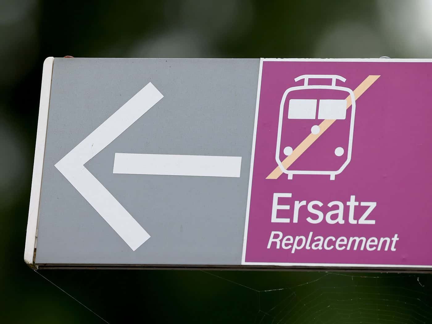 Де мандрівникам незабаром доведеться пересісти з поїзда на автобус