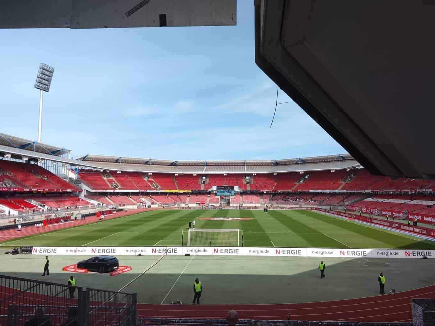 Eigentor & Konter-Knockout: Dresden stürzt den Club ins Frust-Chaos