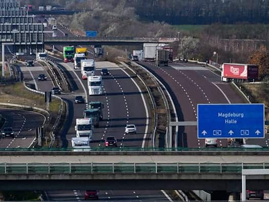 Autopista 14 cerca de Halle cerrada el fin de semana