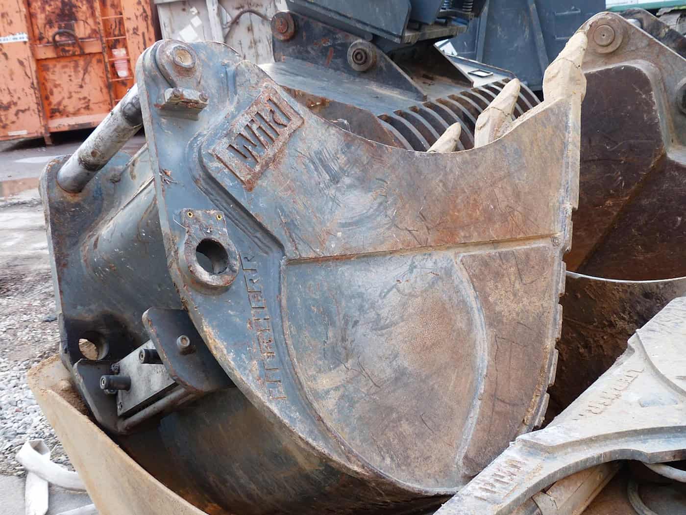 Teile von Bagger auf Baustelle in Kabschütztal gestohlen