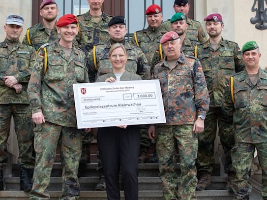 Geld von der Offizierschule Dresden für Kleinwachau