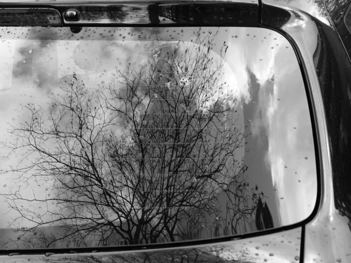 Scheiben eingeschlagen: Autoeinbrecher im Dresdner Westen aktiv