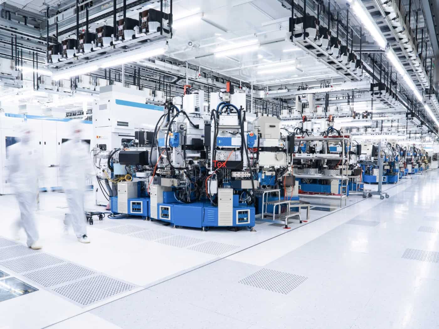 In diesen hochspezialisierten Produktionsanlagen entstehen die Chips in einem sehr aufwendigen Verfahren. Foto: Globalfoundries
