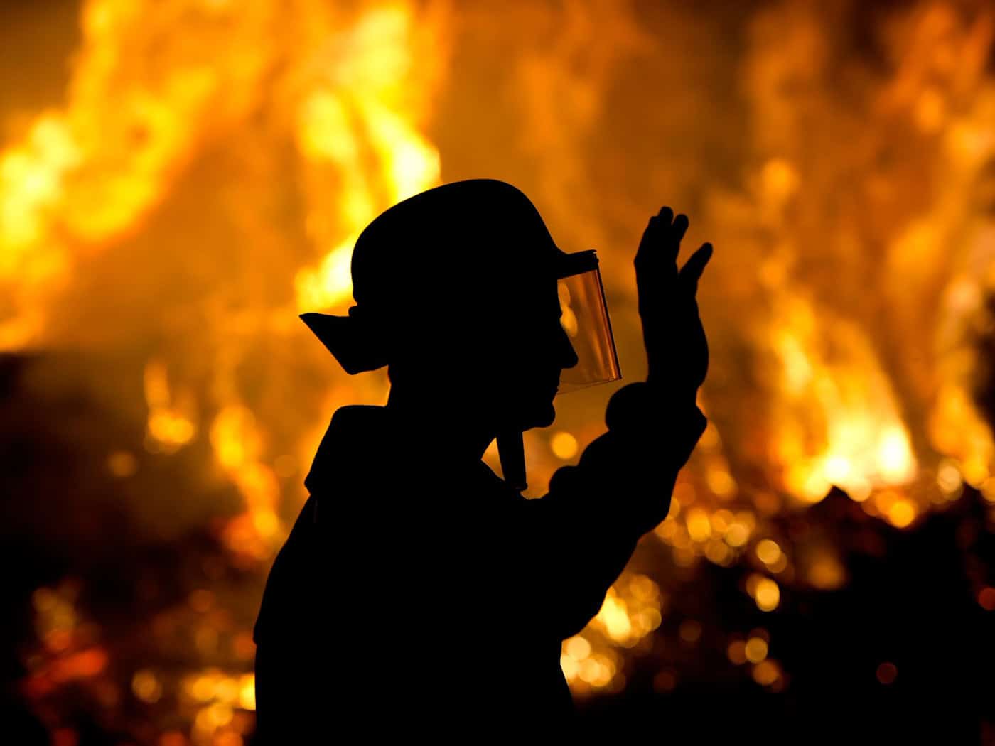 Hexenfeuer zur Walpurgisnacht: Feuerwehr rät zur Vorsicht