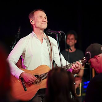 Schadźenski čas přizjewja so z nowym albumom a starymi hitami wróćo