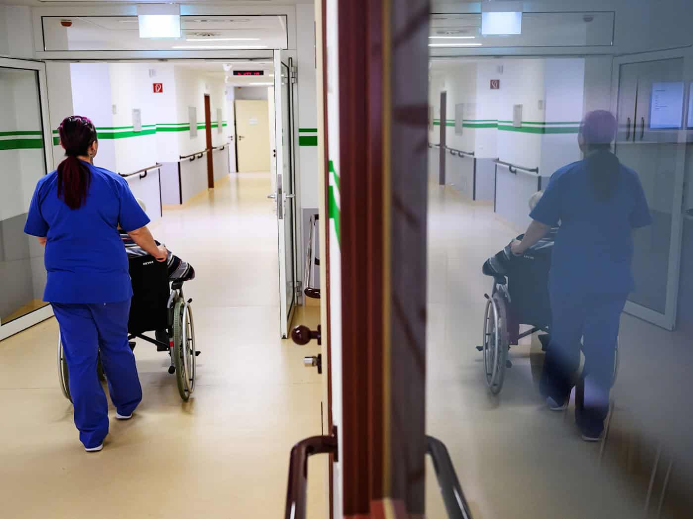 Kliniki warnuja před wobmjezowanjemi za pacientow