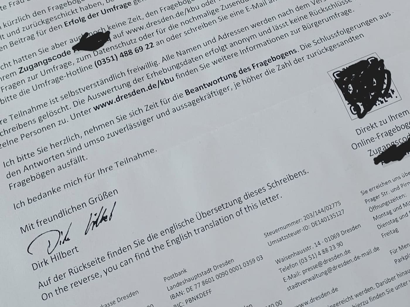 Ein offizieller Brief der Landeshauptstadt Dresden mit dem Logo der Stadt und der Unterschrift von Oberbürgermeister Dirk Hilbert zur Kommunalen Bürgerumfrage 2026.