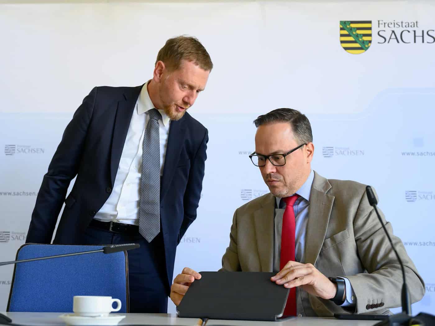 Komuny dóstanu 2,8 miliardow eurow z wosebiteho zamóženja