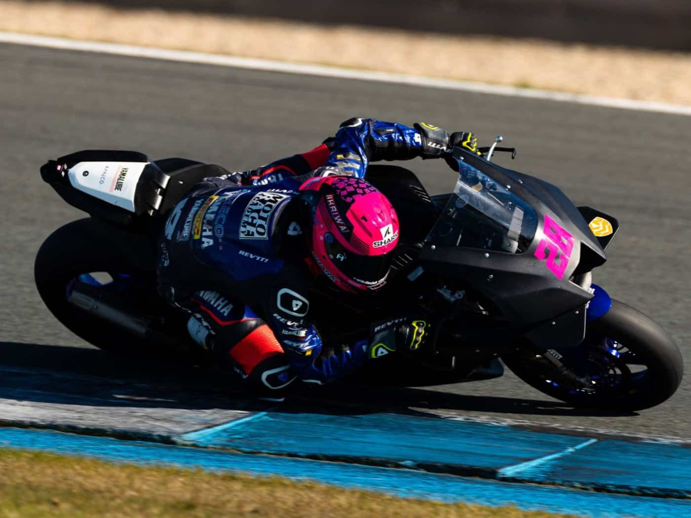 Dresdens bester Motorrad-Pilot und seine Abenteuer in Le Mans: Brände, Stürze, dicke Oberschenkel