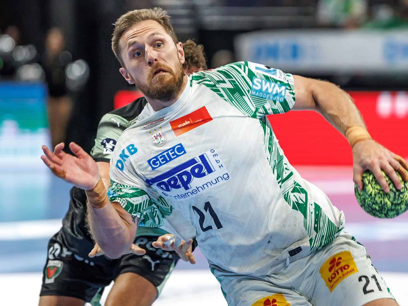 Magdeburg dale na mišterskim kursu: Dobyće w Stuttgarće