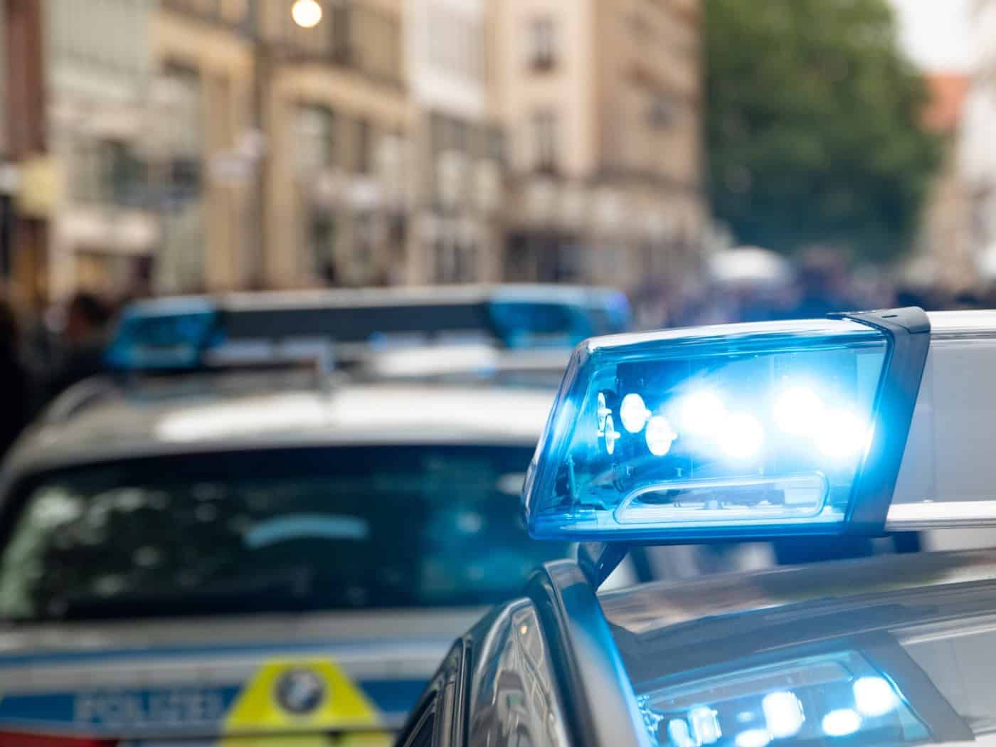 Dresden: Serie von Autoaufbrüchen – Täter erbeuten Beute im fünfstelligen Wert