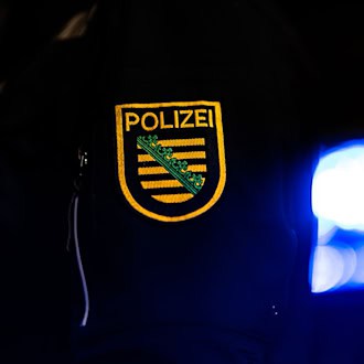 Mann läuft mit Machete durch Görlitz – Polizeieinsatz
