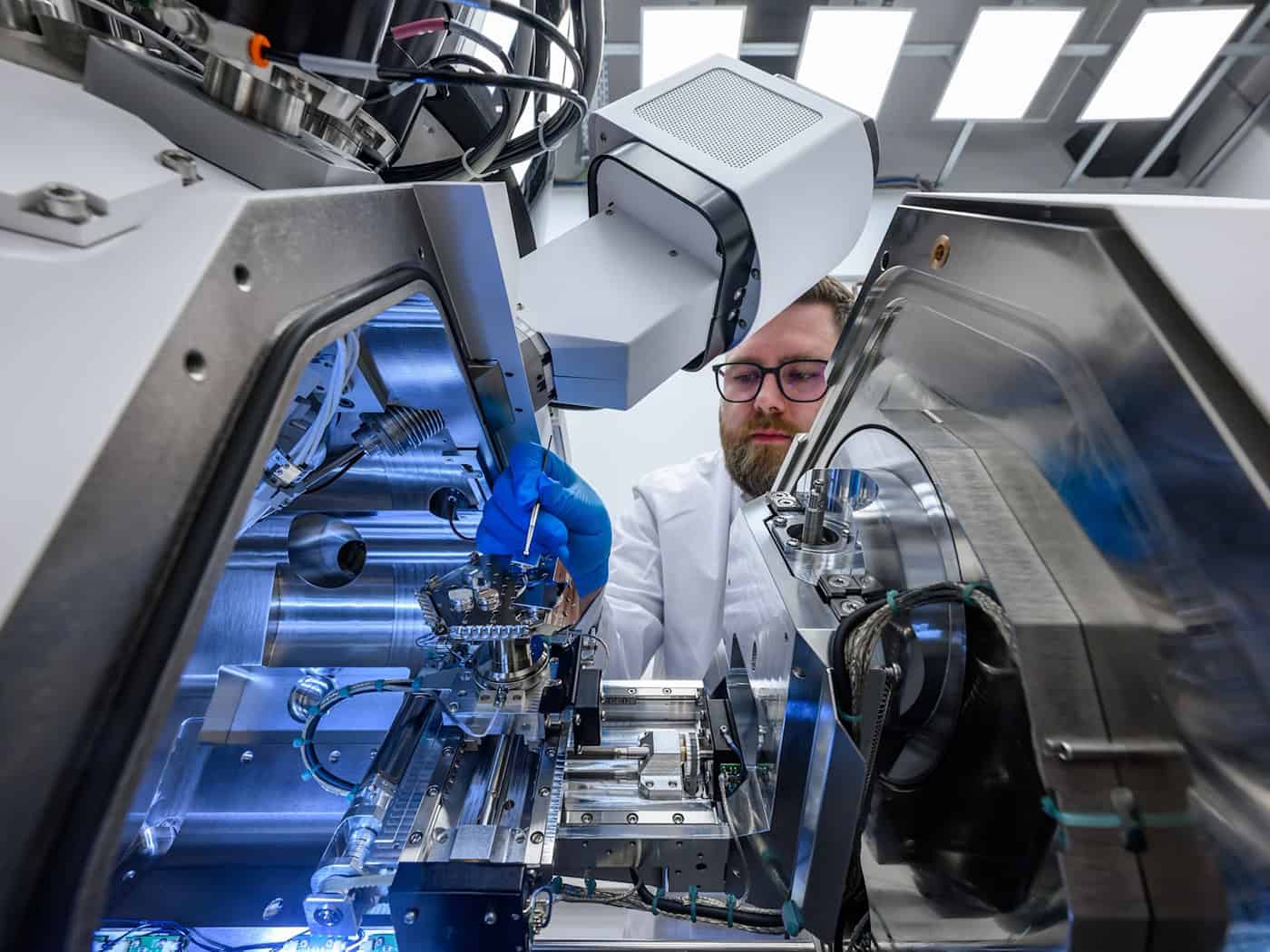 Materialforschung: TU Chemnitz bekommt Hightech-Mikroskope