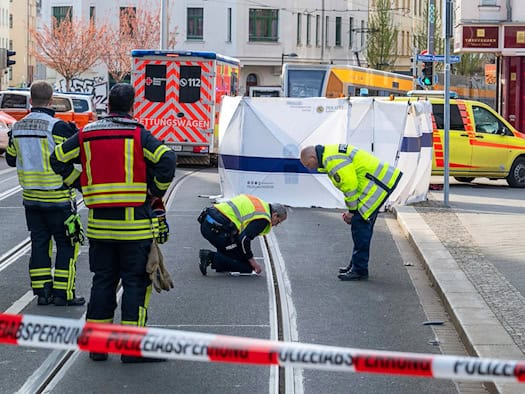 Neunjähriger Junge bei Unfall mit Straßenbahn verletzt